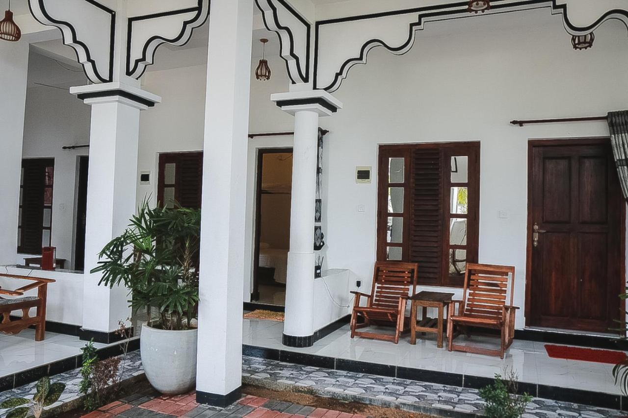 Sunset View Beach Hotel Arugam Bay Exterior photo